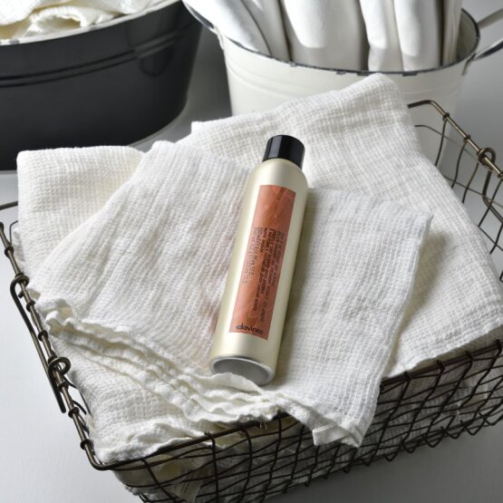 davines More Inside Dry Shampoo