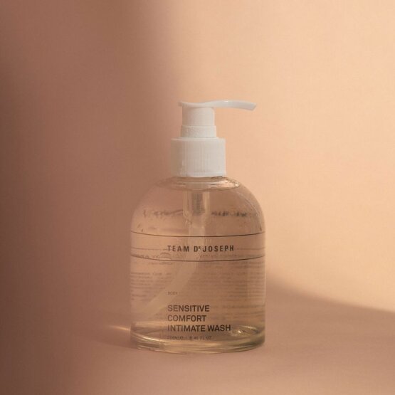 TEAM DR JOSEPH Sensitive Comfort Intimate Wash