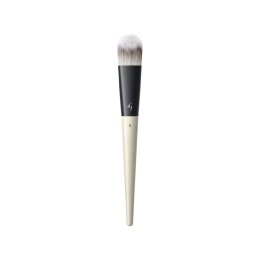 UND GRETEL Foundation Brush 08