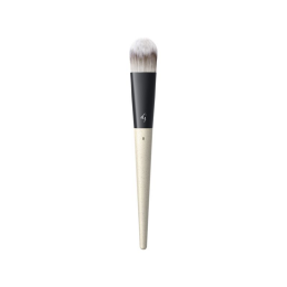 UND GRETEL Foundation Brush 08