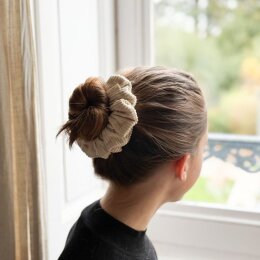 BACHCA Velvet scrunchie