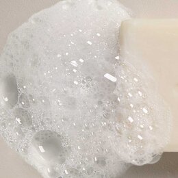 davines MOMO shampoo bar