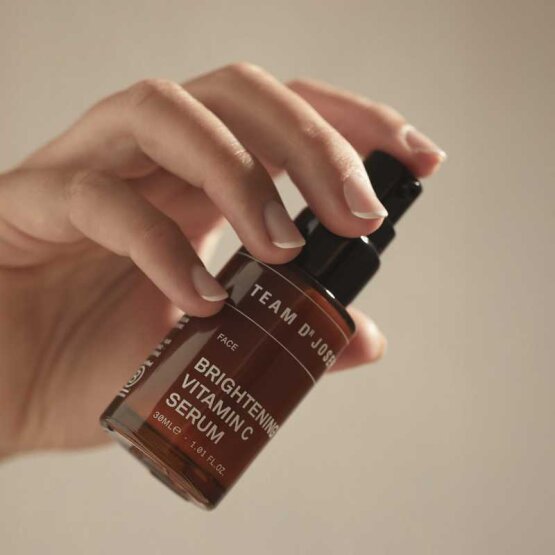 TEAM DR JOSEPH Brightening Vitamin C Serum
